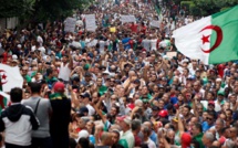 نجاح المقاطعة و ارتفاع سقف مطالب الحراك الشعبي يقوضان محاولات النظام الجزائري تجديد شرعيته المخدوشة