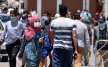 غالبية المغاربة يقاطعون ارتداء الكمامات وتحذيرات من عودة الإجراءات المشددة