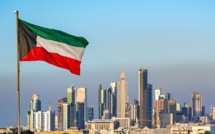 الكويت تجعل الوظائف الحكومية حكرا على مواطنيها