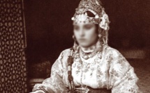 جمعية بوابة فاس تنظم عرضا فريدا للأزياء التقليدية في نسخته الأولى