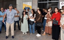 في وقفة احتجاجية.. مهنيو قطاع الصحافة يطالبون بتسريع تسوية الأجور ويتوعدون بالتصعيد
