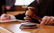 محكمة الحسيمة تدين متهماً في قضايا مخدرات ومخالفات جمركية