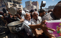 بين القصف والتجويع.. سقوط مزيد من القتلى الفلسطينيين في غزة