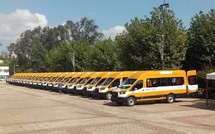 عامل القنيطرة يشرف على توزيع 36 حافلة للنقل المدرسي