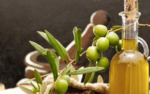 "أونسا" ترد على الإشاعات وتؤكد سلامة زيت الزيتون العائدة من بلجيكا