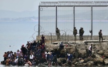 الدرك البحري بالحسيمة يُحبط محاولة هجرة سرية ويوقف 24  مرشحاً بينهم امرأة وطفلها القاصر