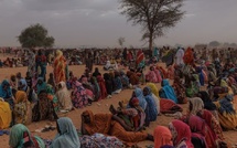 السودان تواجه أعنف موجة نزوح في تاريخها بسبب الأوضاع السياسية