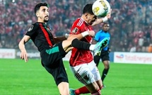 الكاف تفتح تحقيقاً تأديبياً بعد أحداث مباراة الأهلي والجيش الملكي في دوري الأبطال