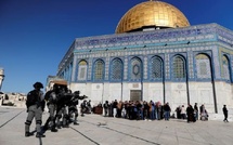 الاحتلال الصهيوني يستفز المسلمين ويمنع تجهيز المسجد الأقصى لإحياء الشهر الفضيل