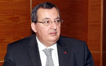 علي الفاسي الفهري الرئيس السابق للجامعة الملكية المغربية لكرة القدم يغادر إلى دار البقاء